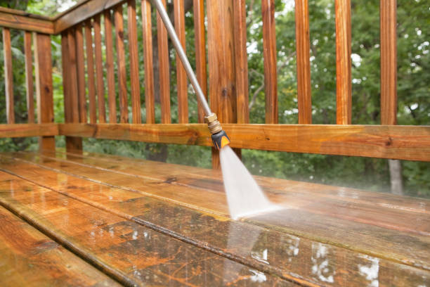 Best Roof Power Washing Services  in Madisonville, LA